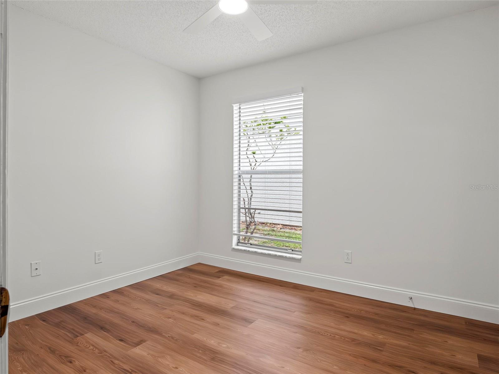 Image 10 of 30 For 605 Whittingham Place