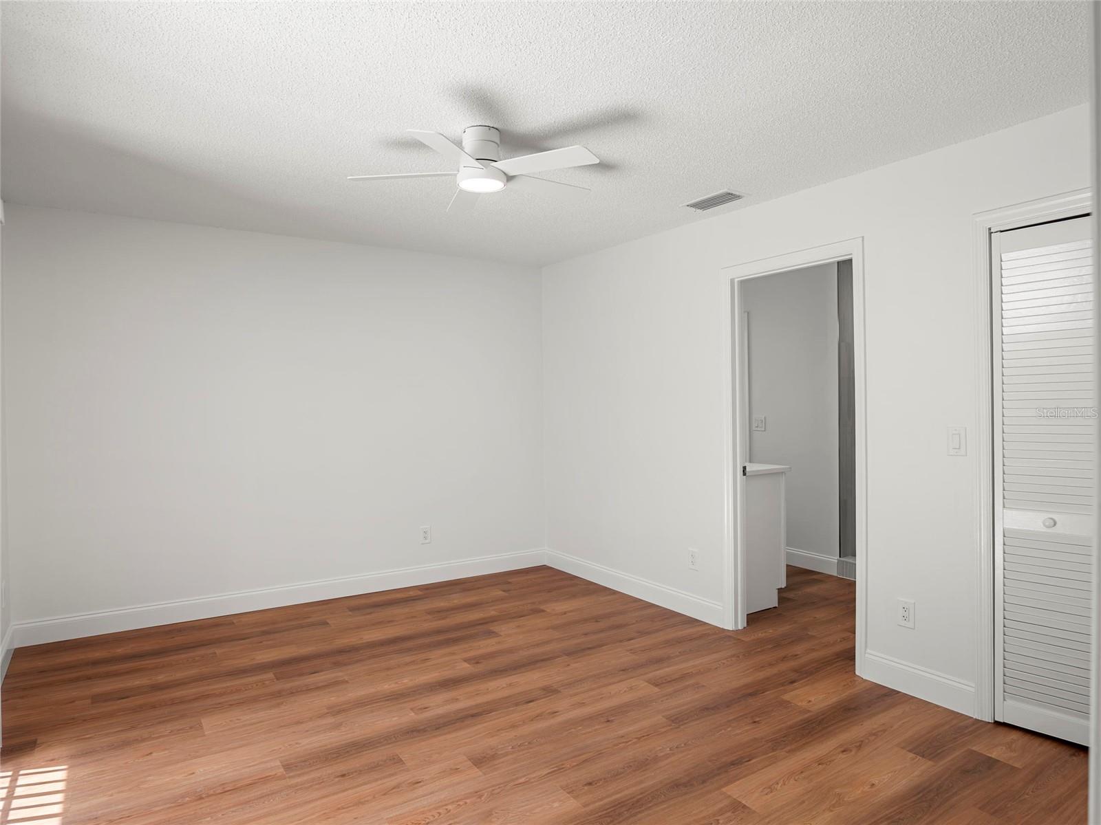 Image 12 of 30 For 605 Whittingham Place