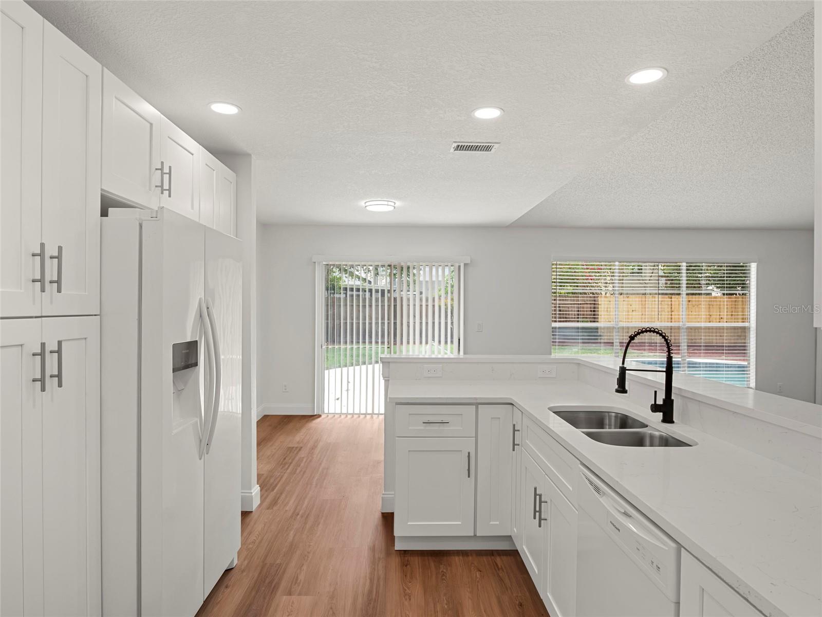Image 6 of 30 For 605 Whittingham Place