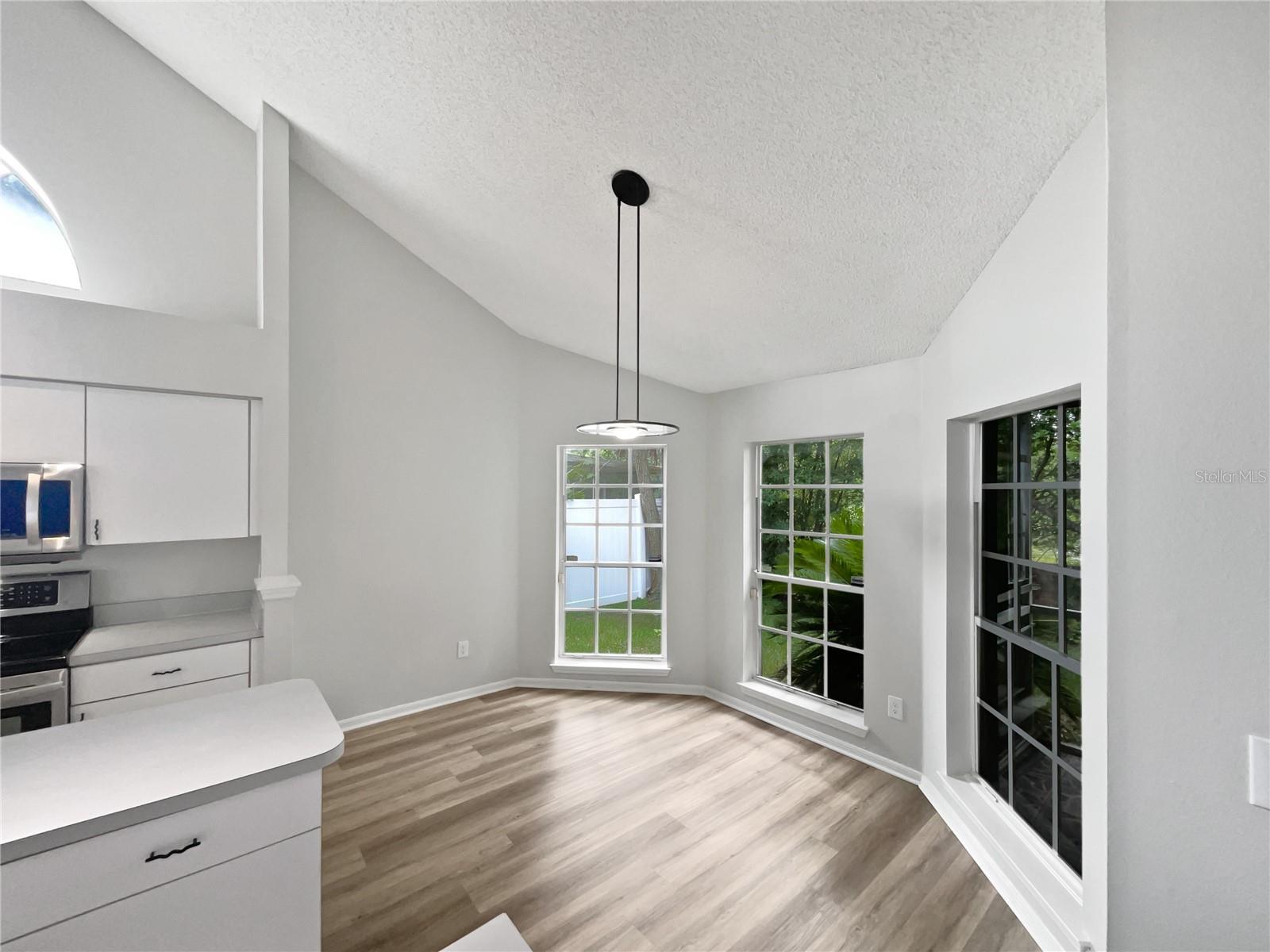 Image 12 of 31 For 1544 Oberlin Terrace