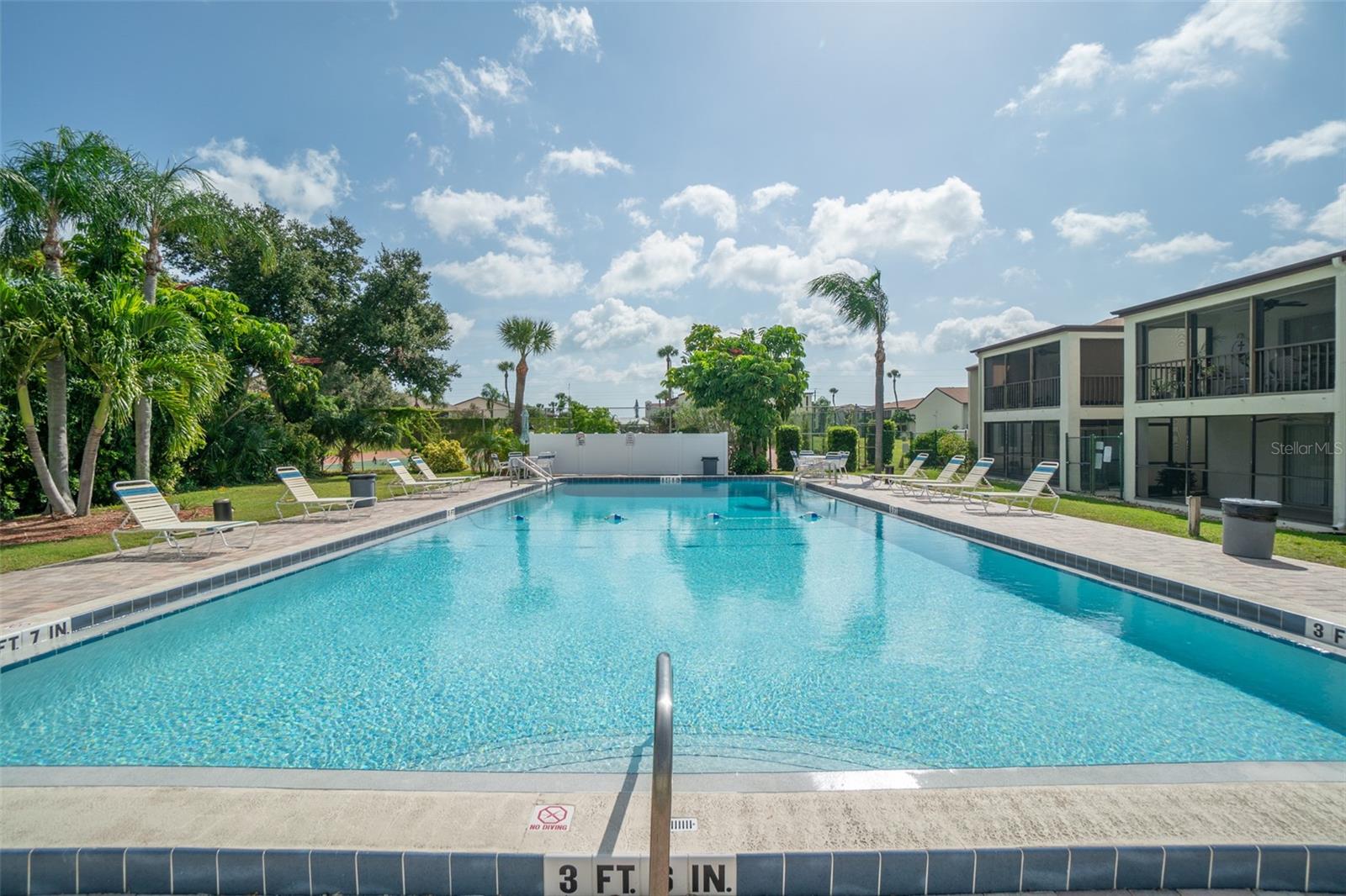 Image 6 of 32 For 5801 Atlantic Avenue 302