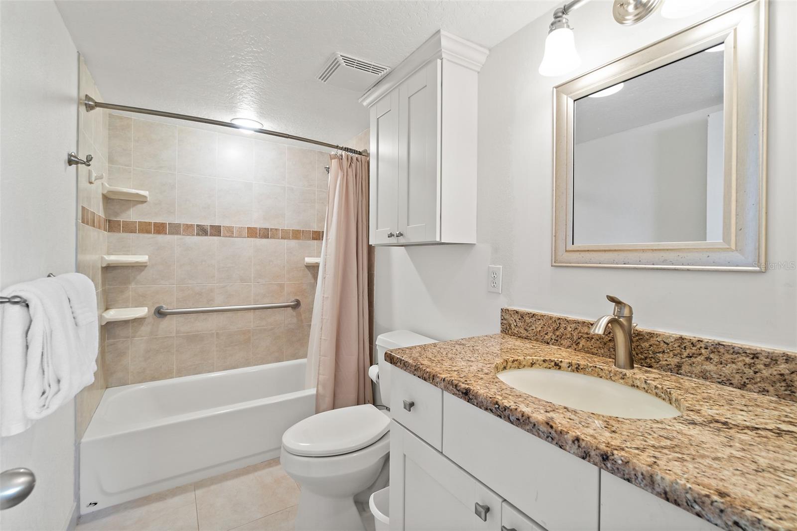 Image 9 of 32 For 5801 Atlantic Avenue 302