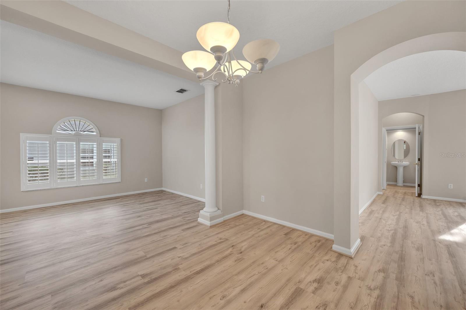 Image 6 of 31 For 2872 Spring Heather Place