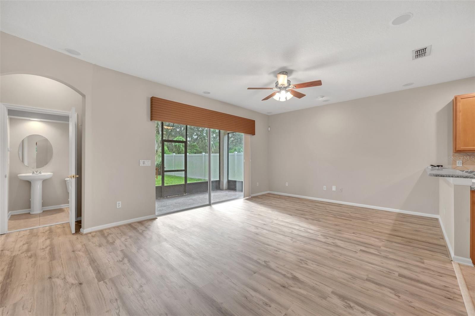 Image 7 of 31 For 2872 Spring Heather Place