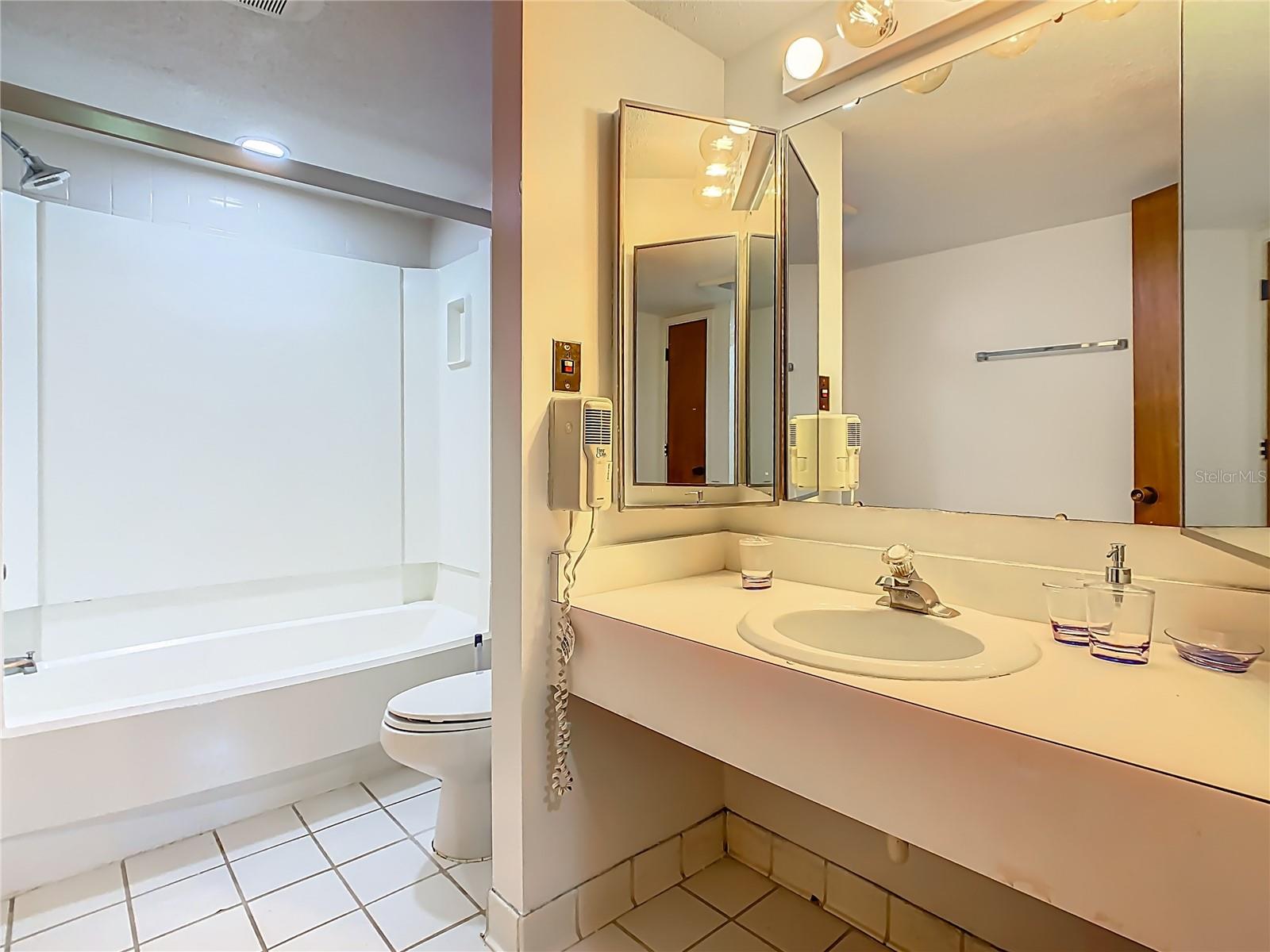 Image 11 of 38 For 2317 Burnway Road 2317