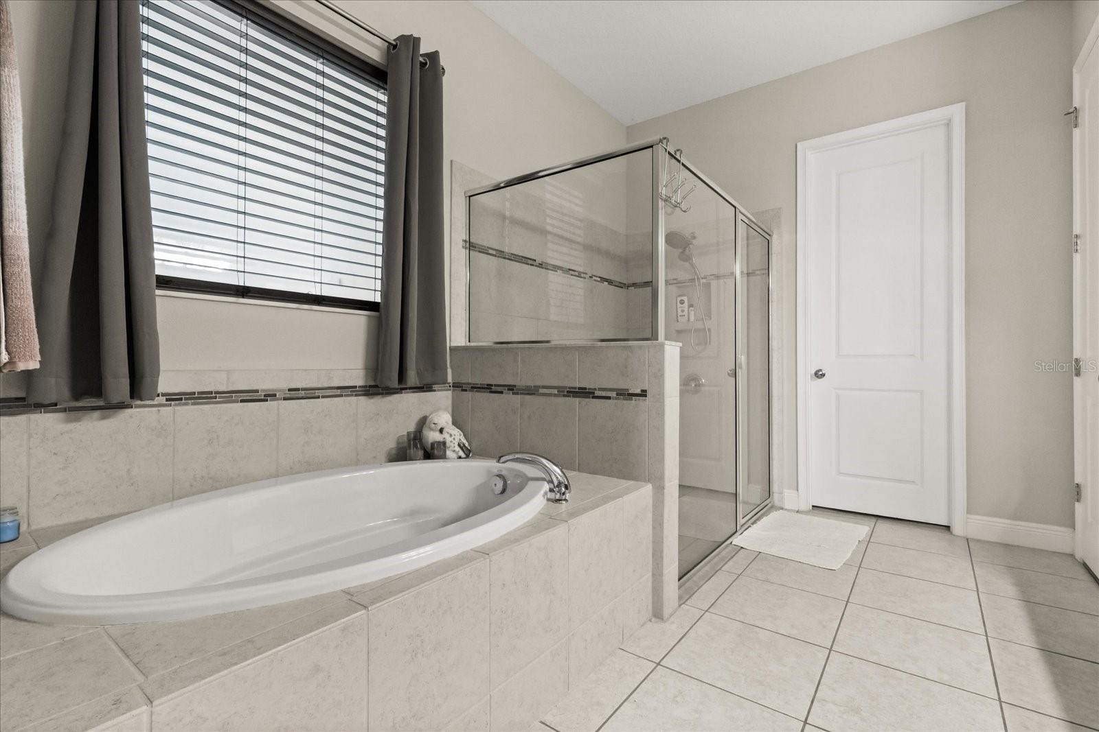 Image 13 of 37 For 4002 Salida Delsol Drive