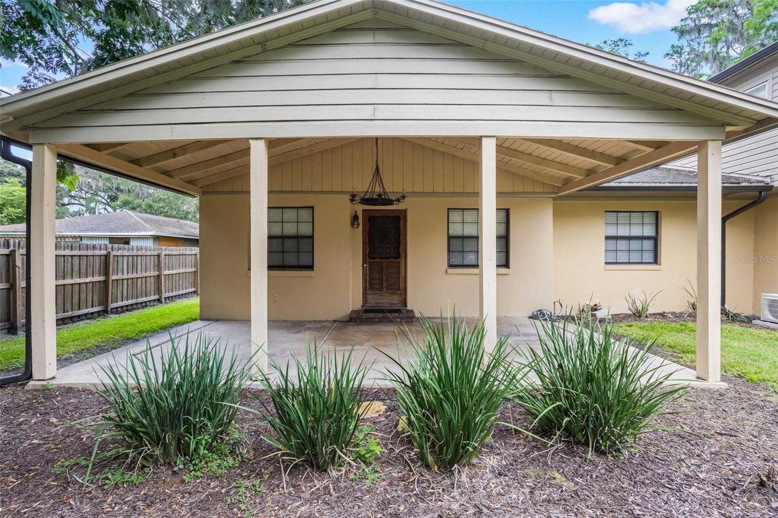 Image 49 of 68 For 5625 Chipola Circle