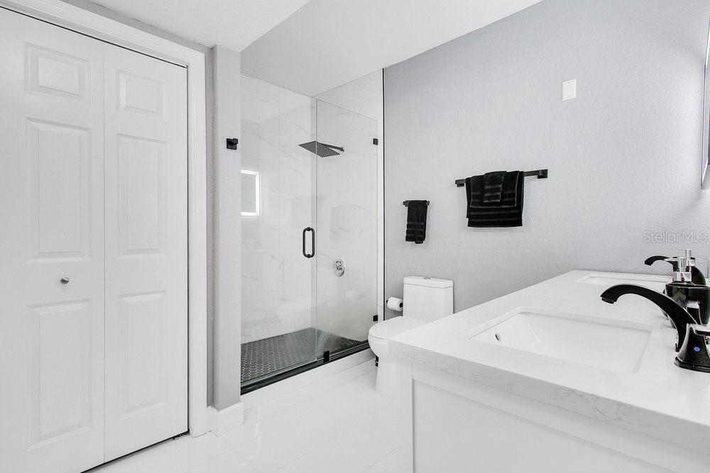 Image 12 of 26 For 304 South Street 5029