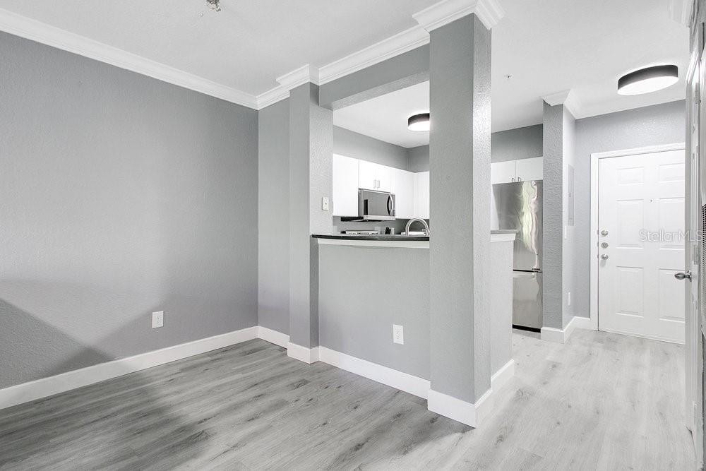 Image 8 of 26 For 304 South Street 5029