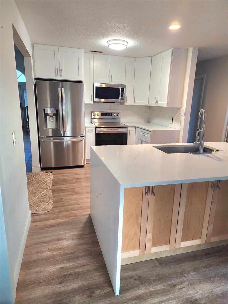 Image 17 of 51 For 603 Upperriver Court