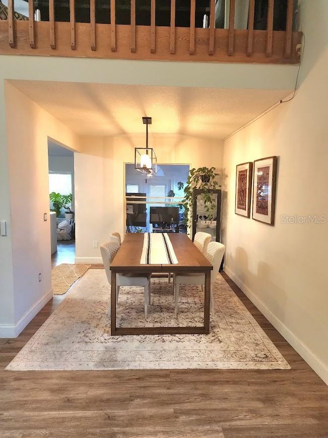 Image 20 of 51 For 603 Upperriver Court