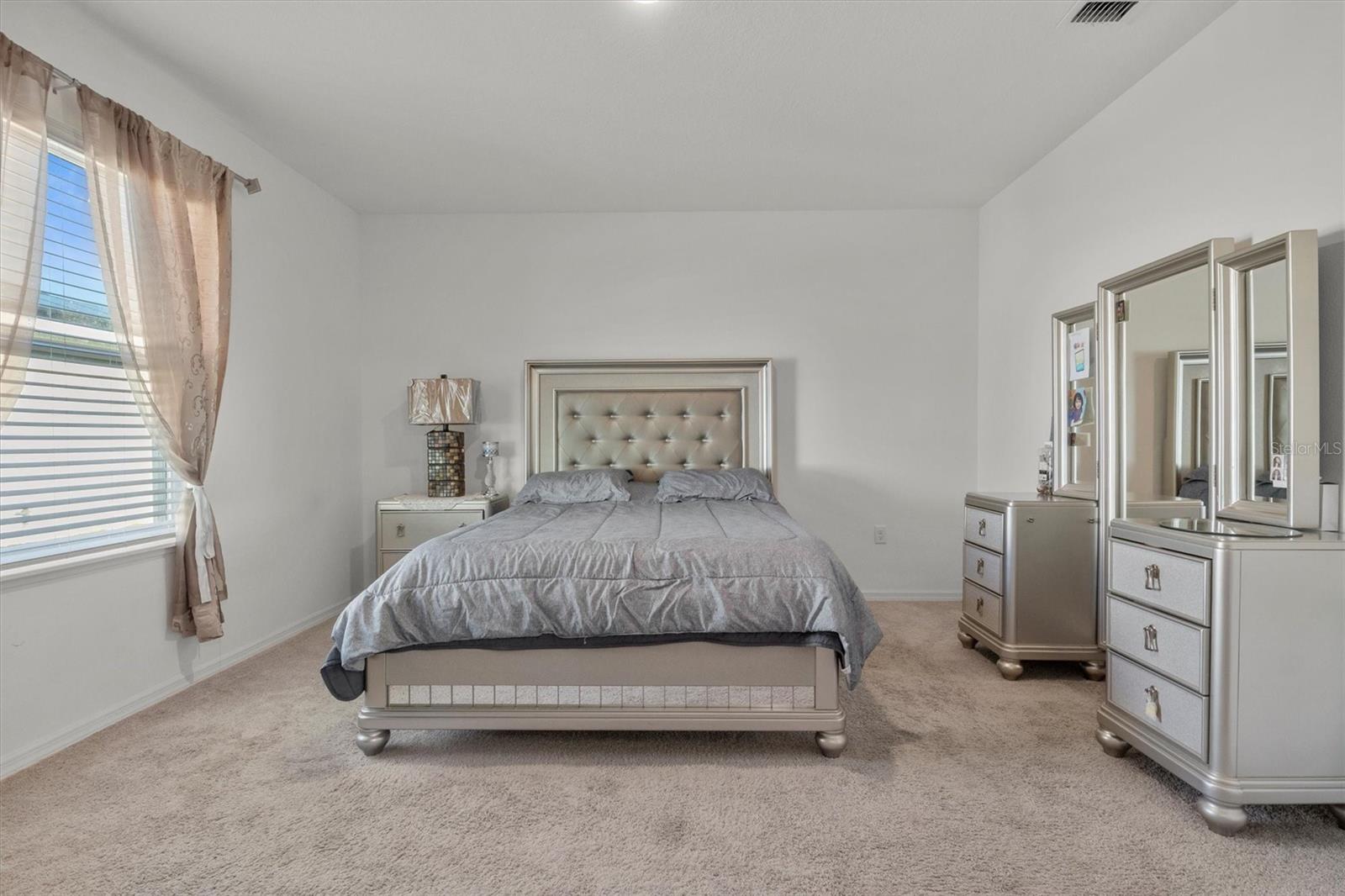 Image 4 of 18 For 4956 Jackson Street