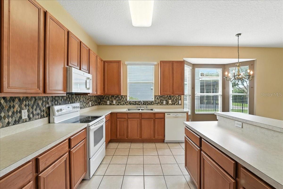 Image 5 of 22 For 2543 Double Tree Place