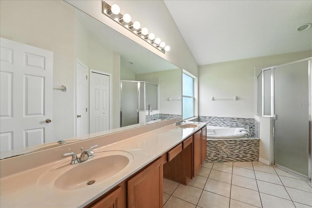 Image 9 of 22 For 2543 Double Tree Place
