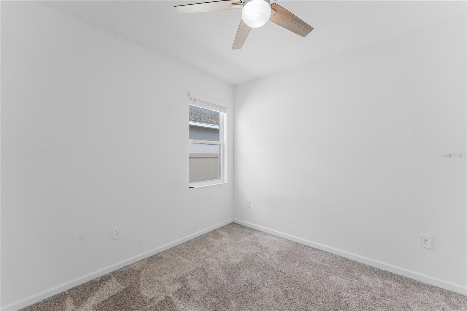 Image 20 of 63 For 2862 Armstrong Avenue