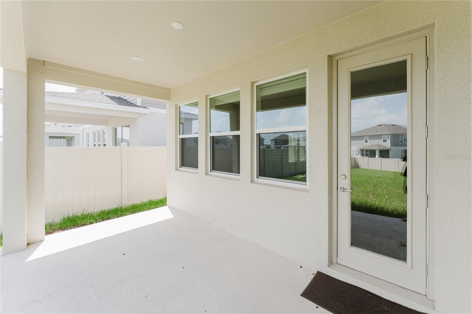 Image 45 of 63 For 2862 Armstrong Avenue