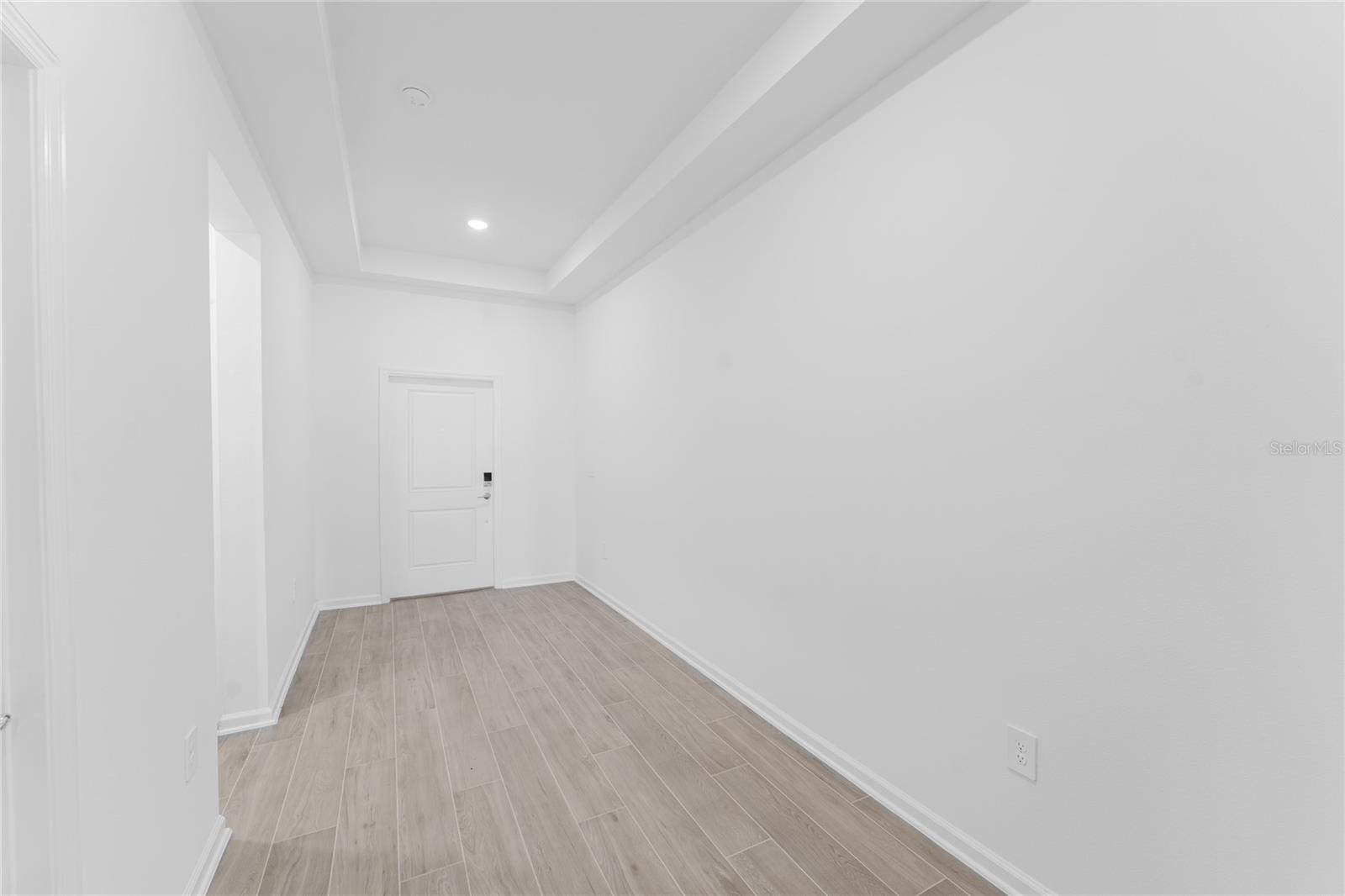 Image 8 of 63 For 2862 Armstrong Avenue