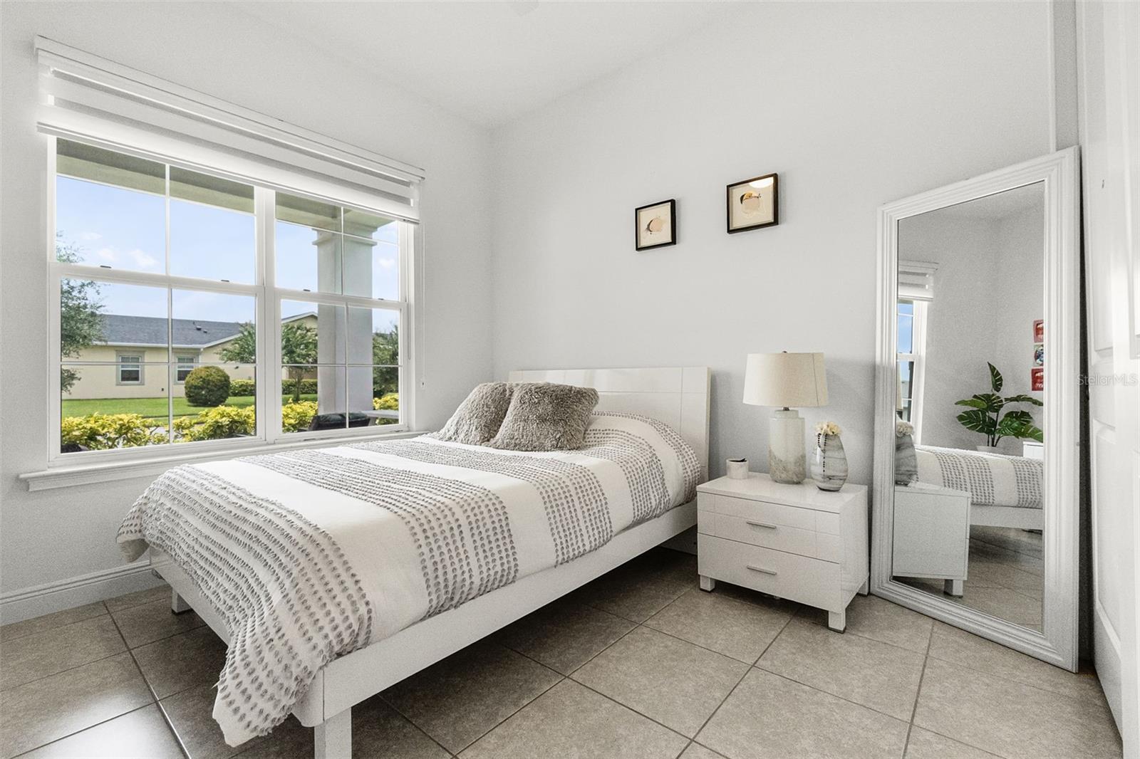 Image 17 of 51 For 5081 Twin Lakes Boulevard