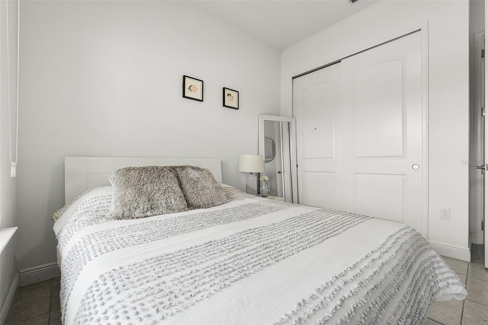 Image 19 of 51 For 5081 Twin Lakes Boulevard