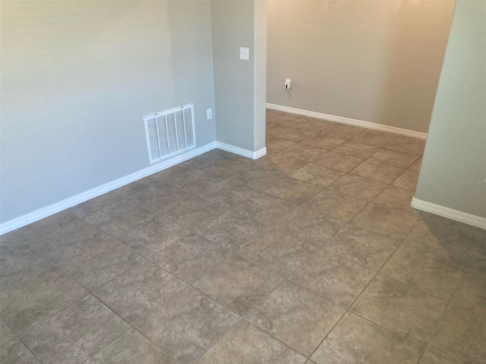 Listing photo id 25 for 13222 Wildflower Meadow Drive