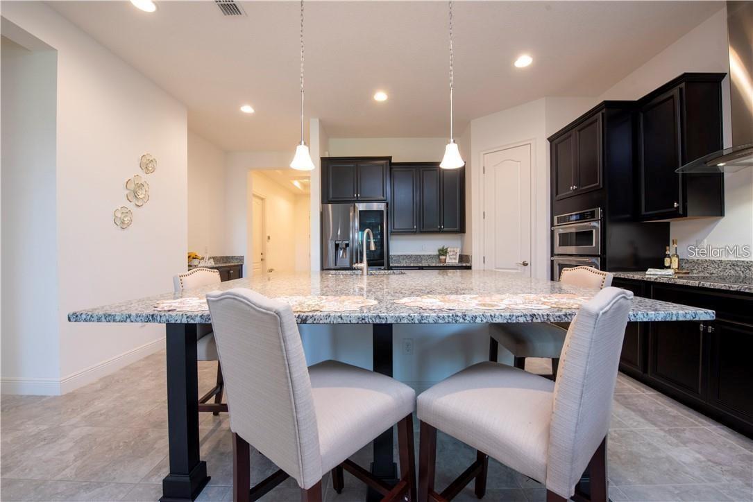 Image 6 of 17 For 13092 Stanthorne Avenue