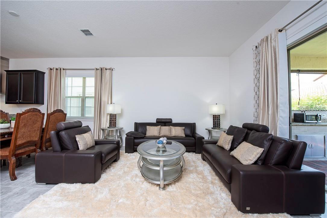 Image 7 of 17 For 13092 Stanthorne Avenue