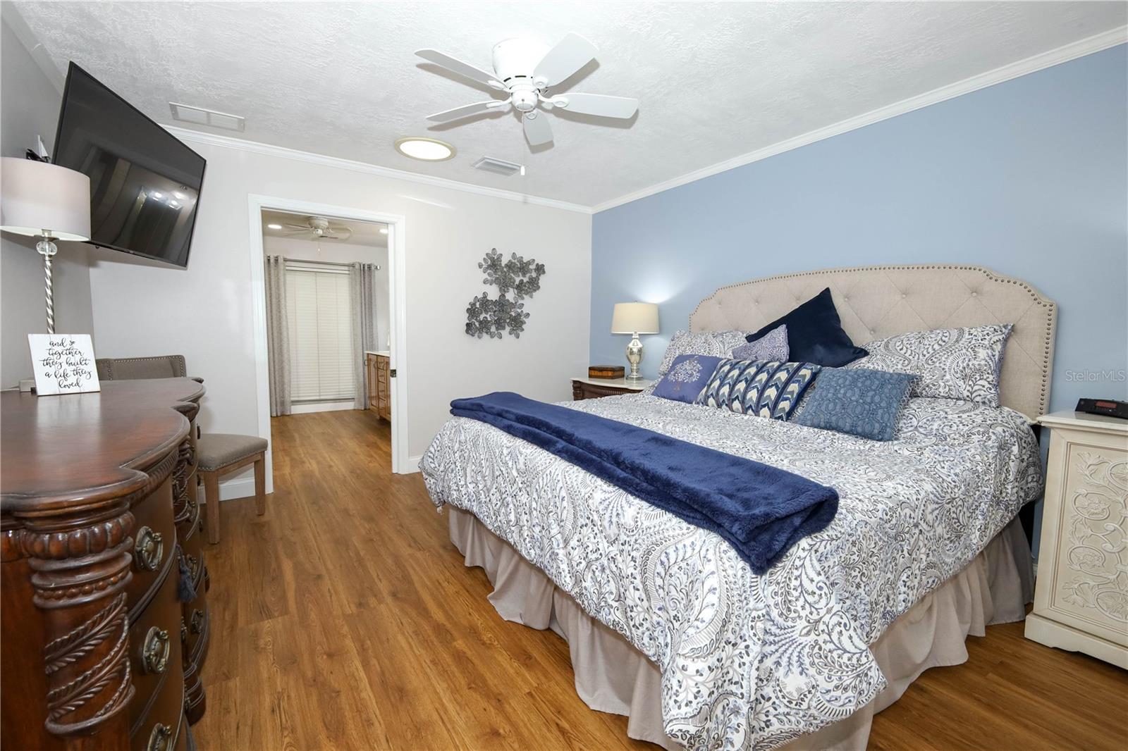 Image 13 of 49 For 2318 Castlewood Road