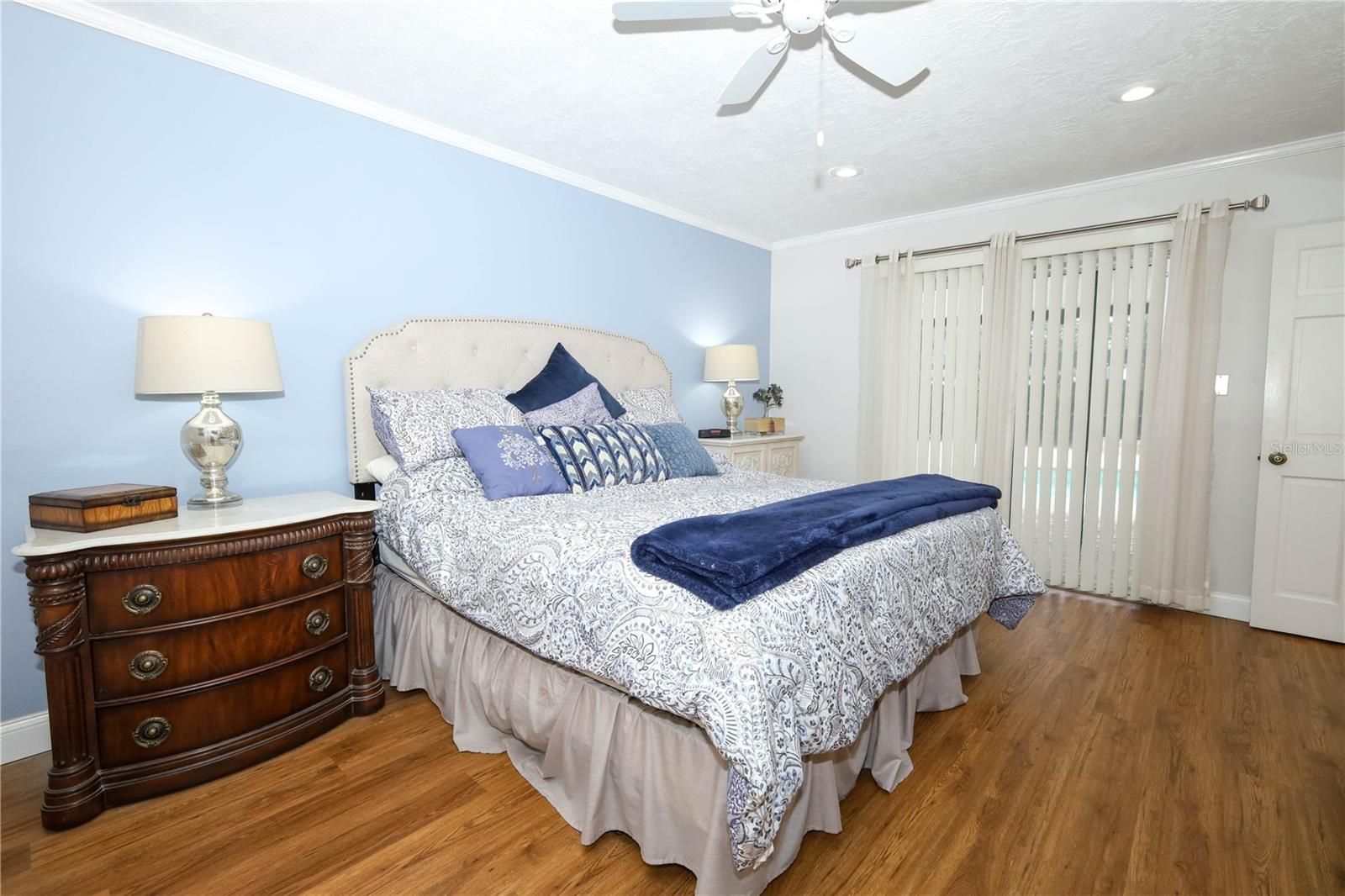 Image 14 of 49 For 2318 Castlewood Road