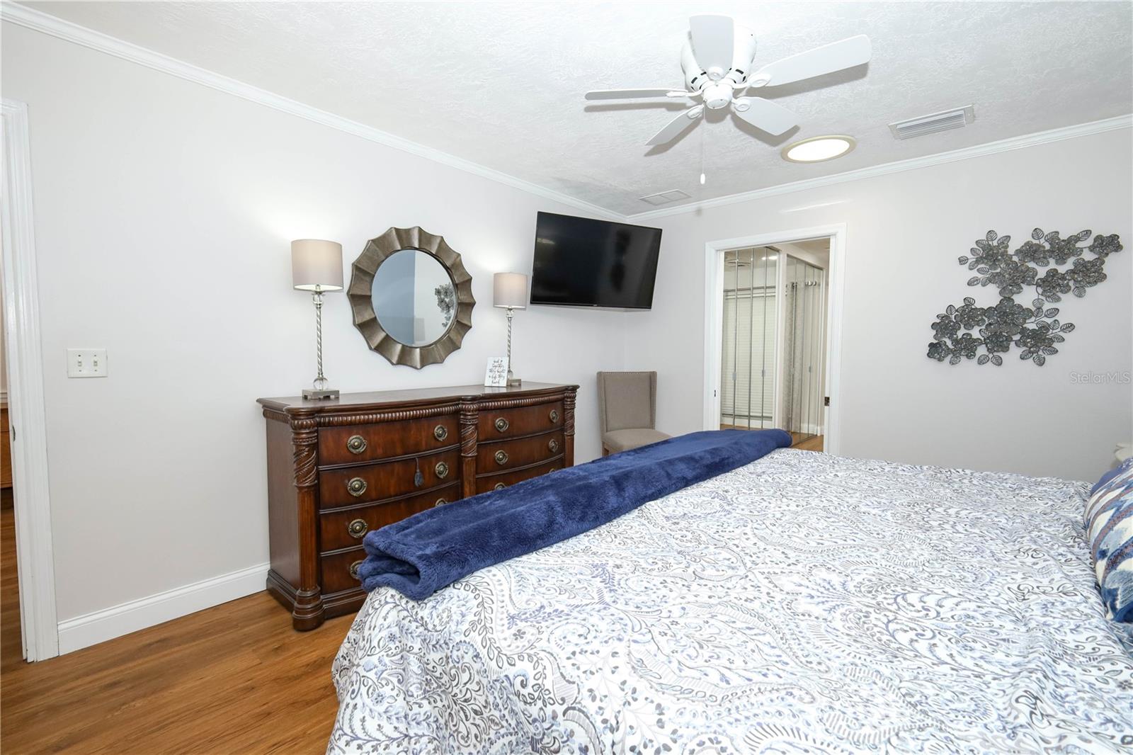 Image 16 of 49 For 2318 Castlewood Road