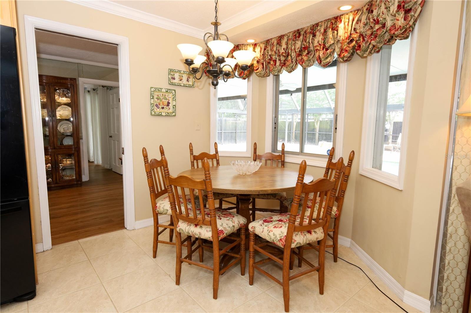 Image 21 of 49 For 2318 Castlewood Road