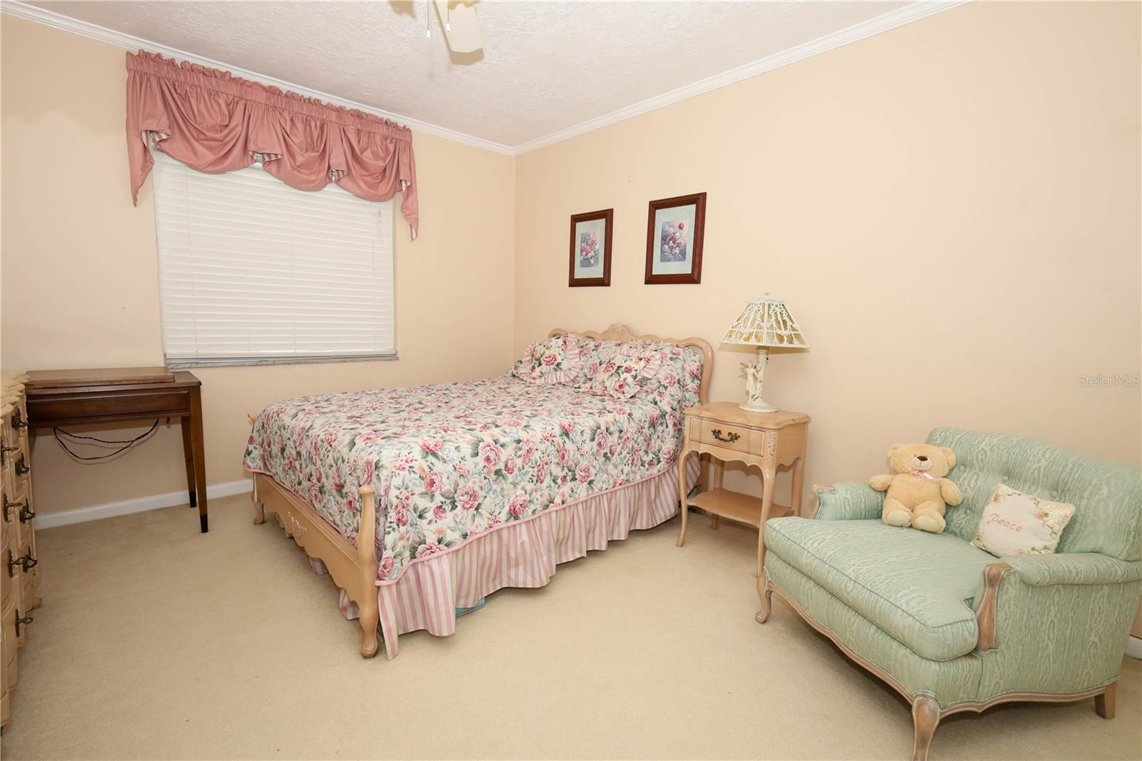 Image 34 of 49 For 2318 Castlewood Road