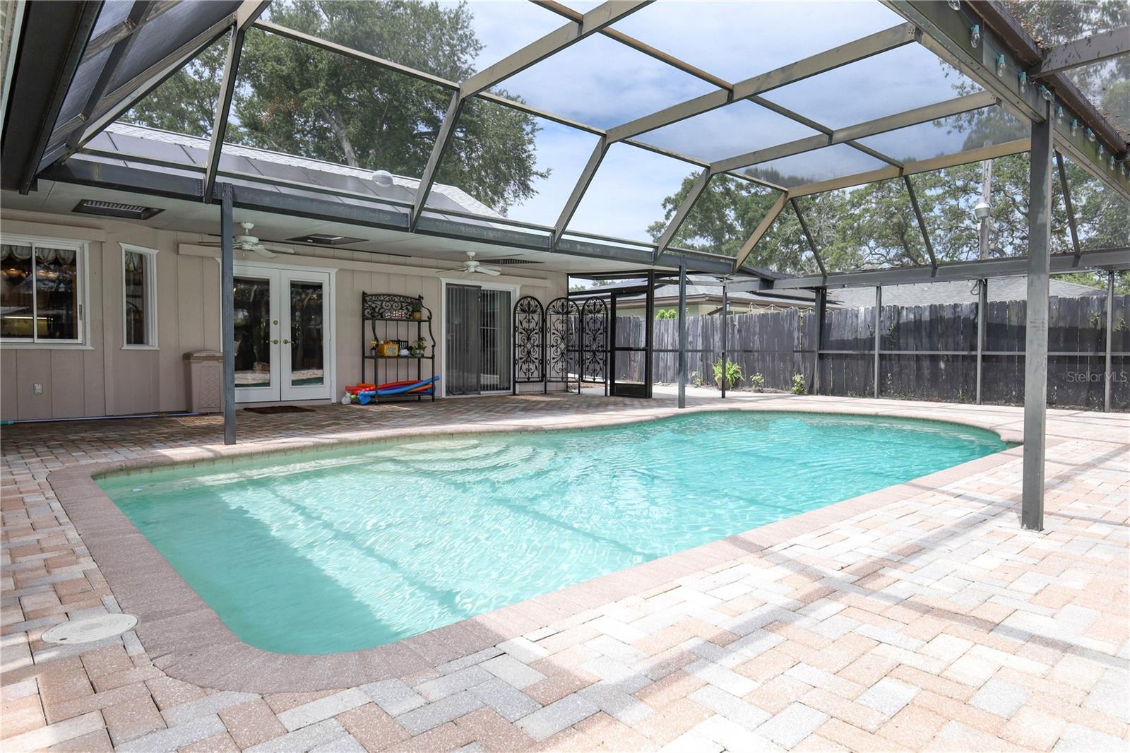 Image 41 of 49 For 2318 Castlewood Road