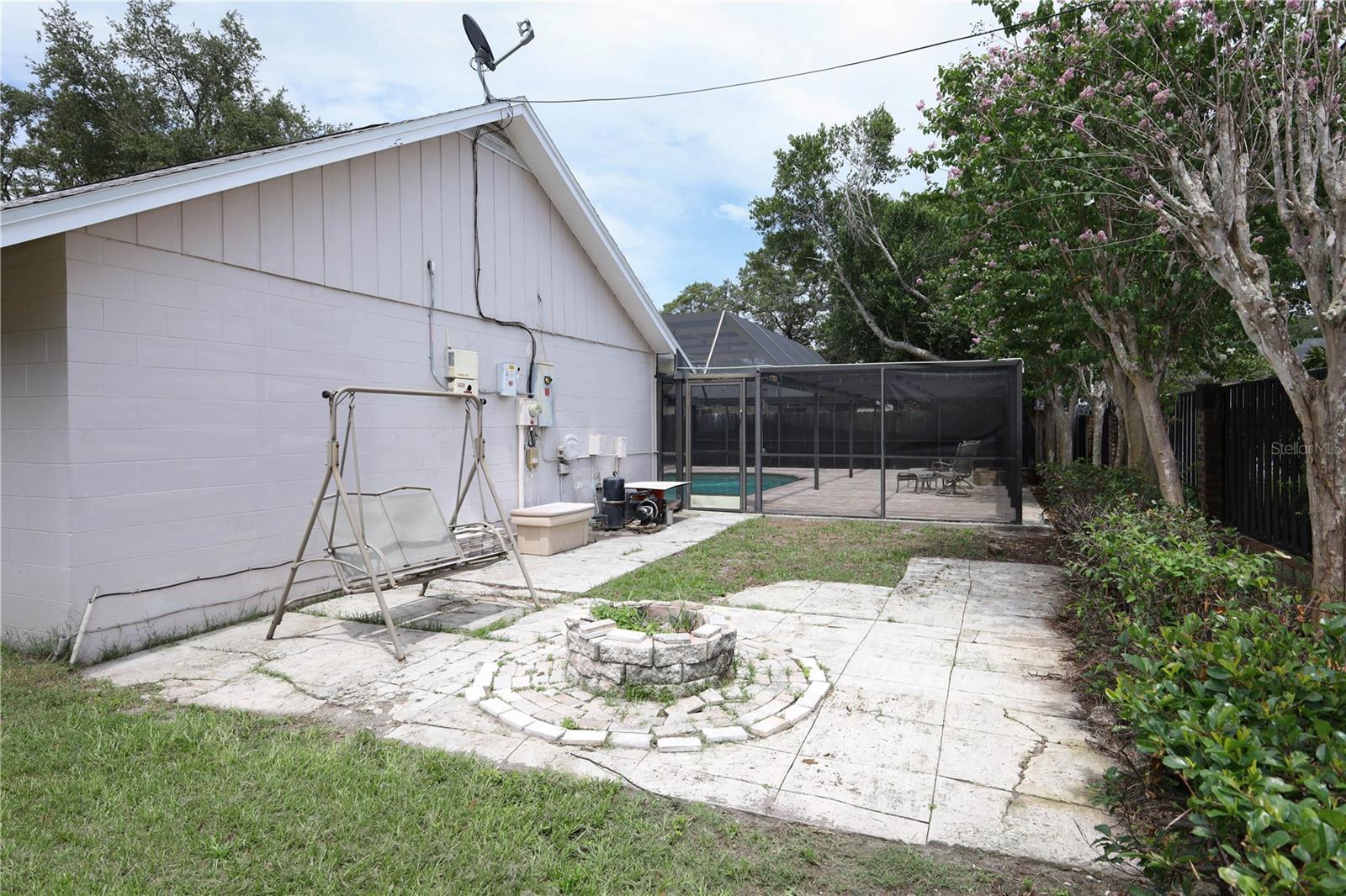 Image 47 of 49 For 2318 Castlewood Road