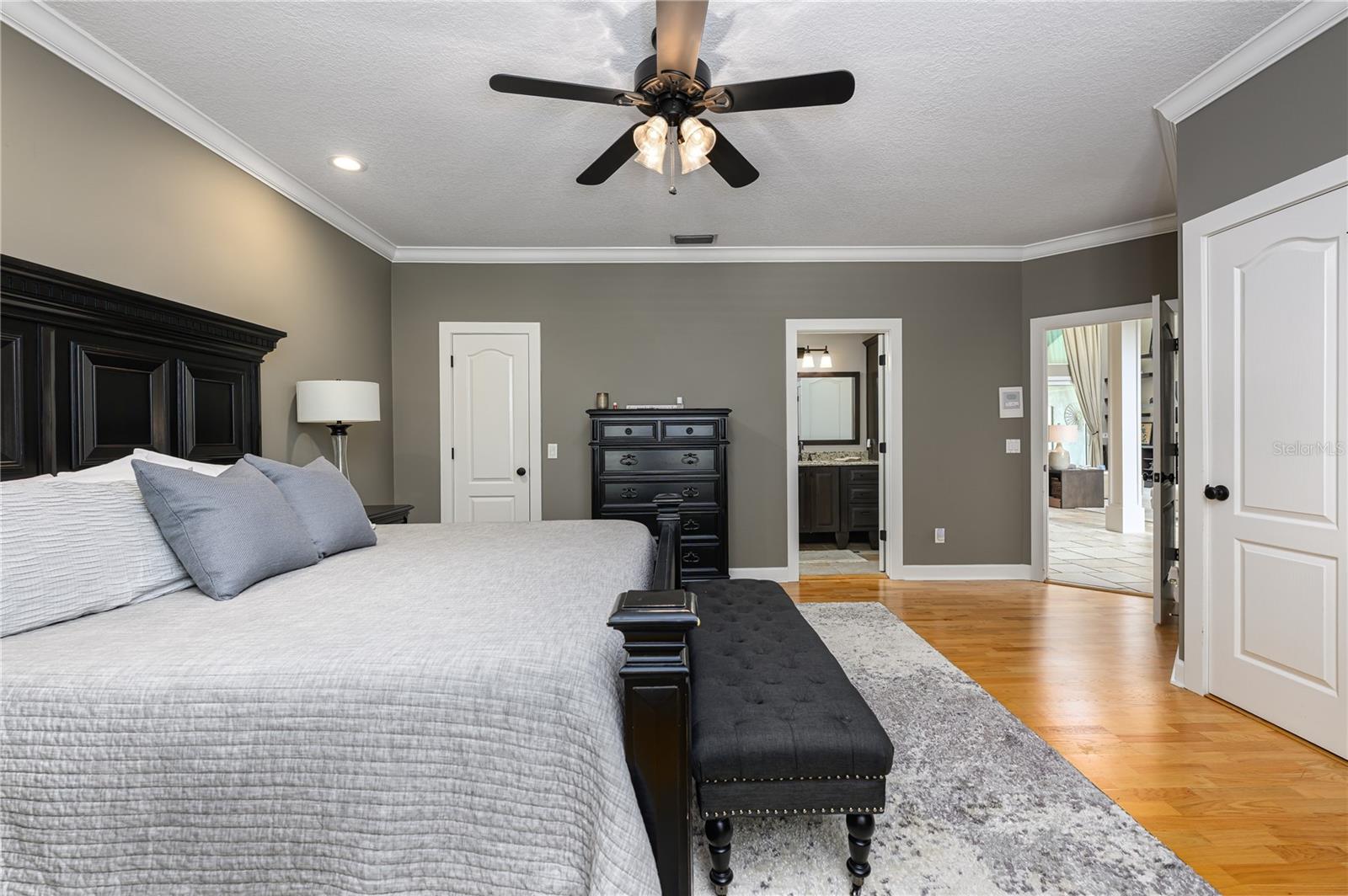 Image 30 of 66 For 591 Dommerich Drive