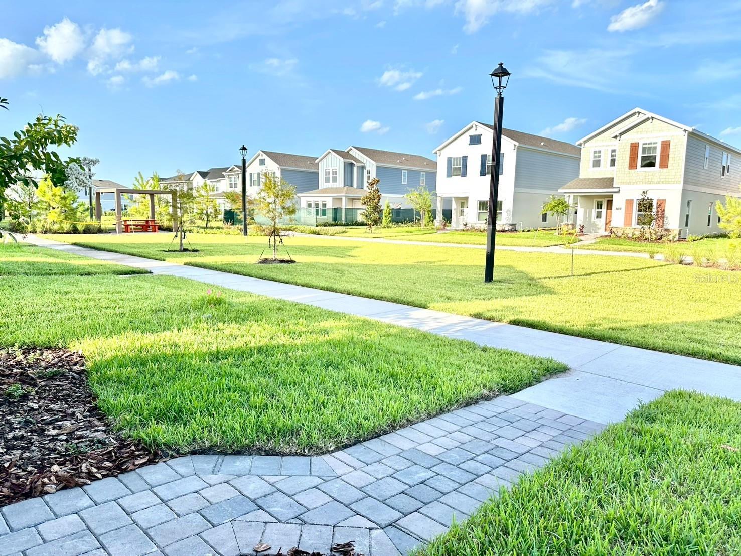 Image 4 of 25 For 7163 Sienna Oak Alley