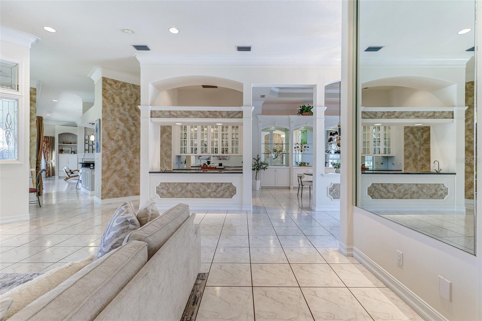 Image 10 of 56 For 1009 Monticello Court