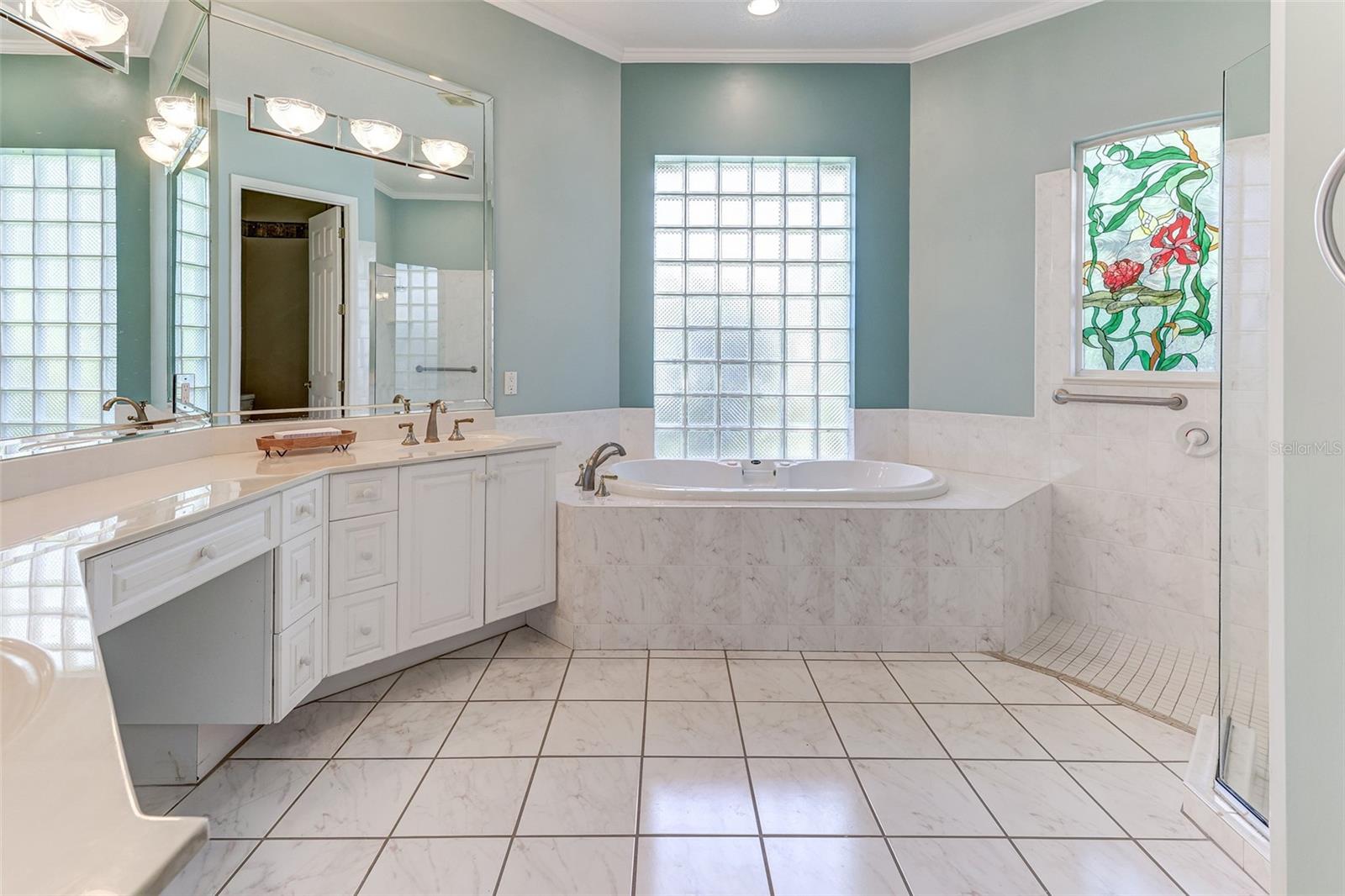 Image 21 of 56 For 1009 Monticello Court