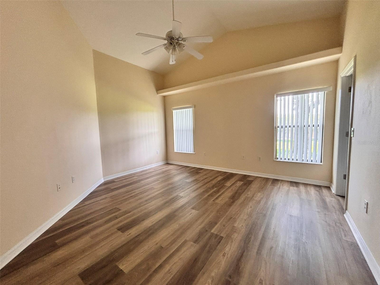 Image 11 of 16 For 10416 Stone Park Drive