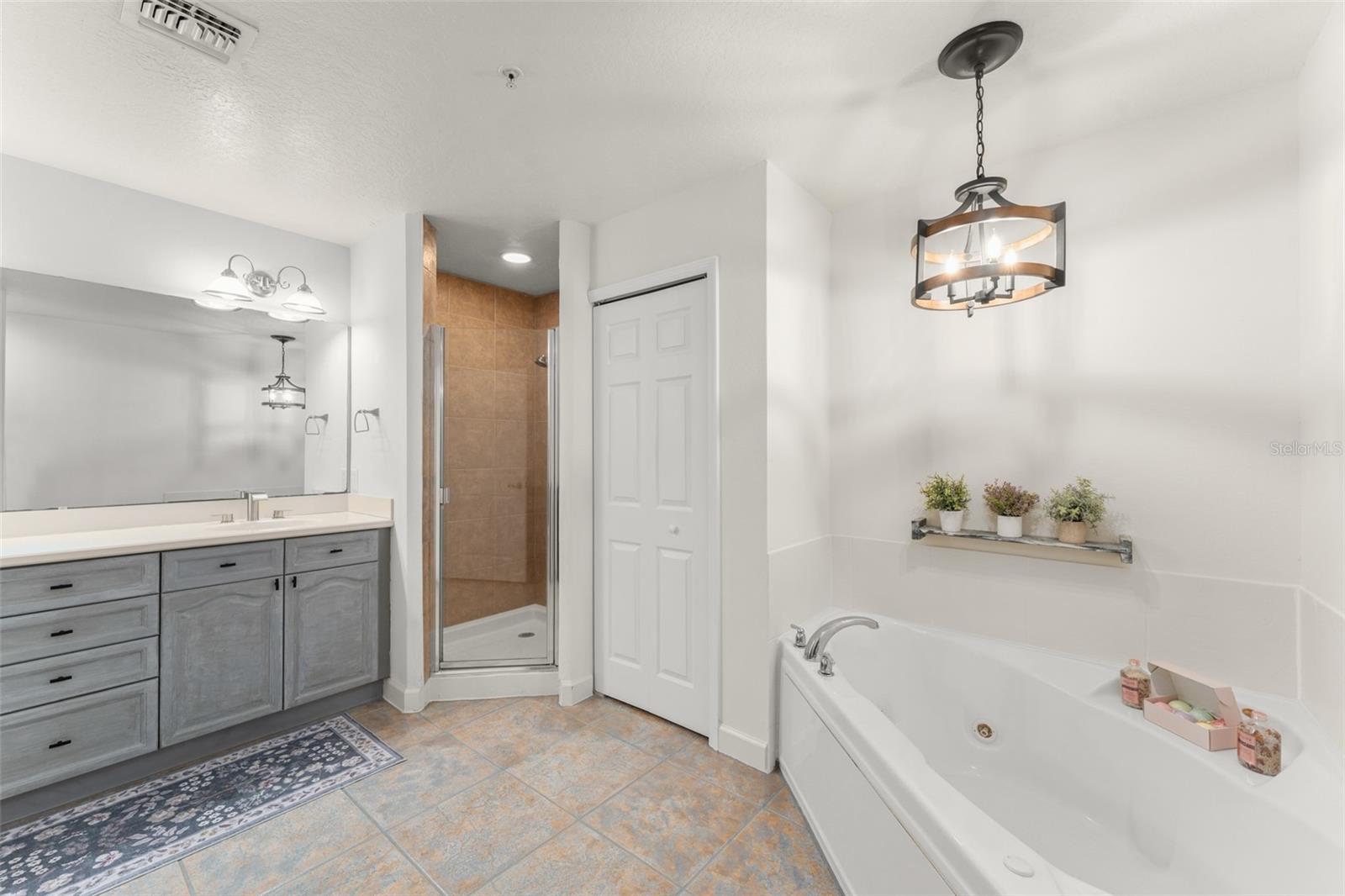 Image 21 of 53 For 6336 Buford Street 809