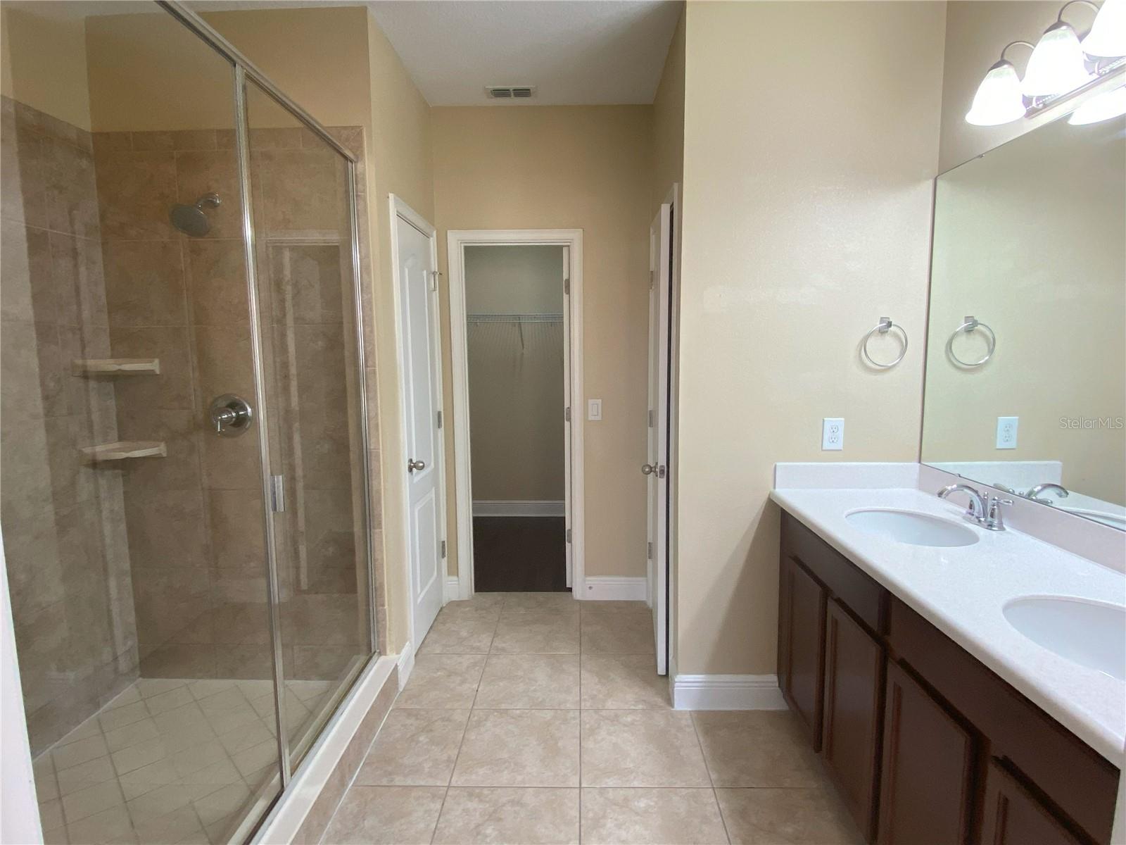 Image 19 of 31 For 1024 Parma Circle