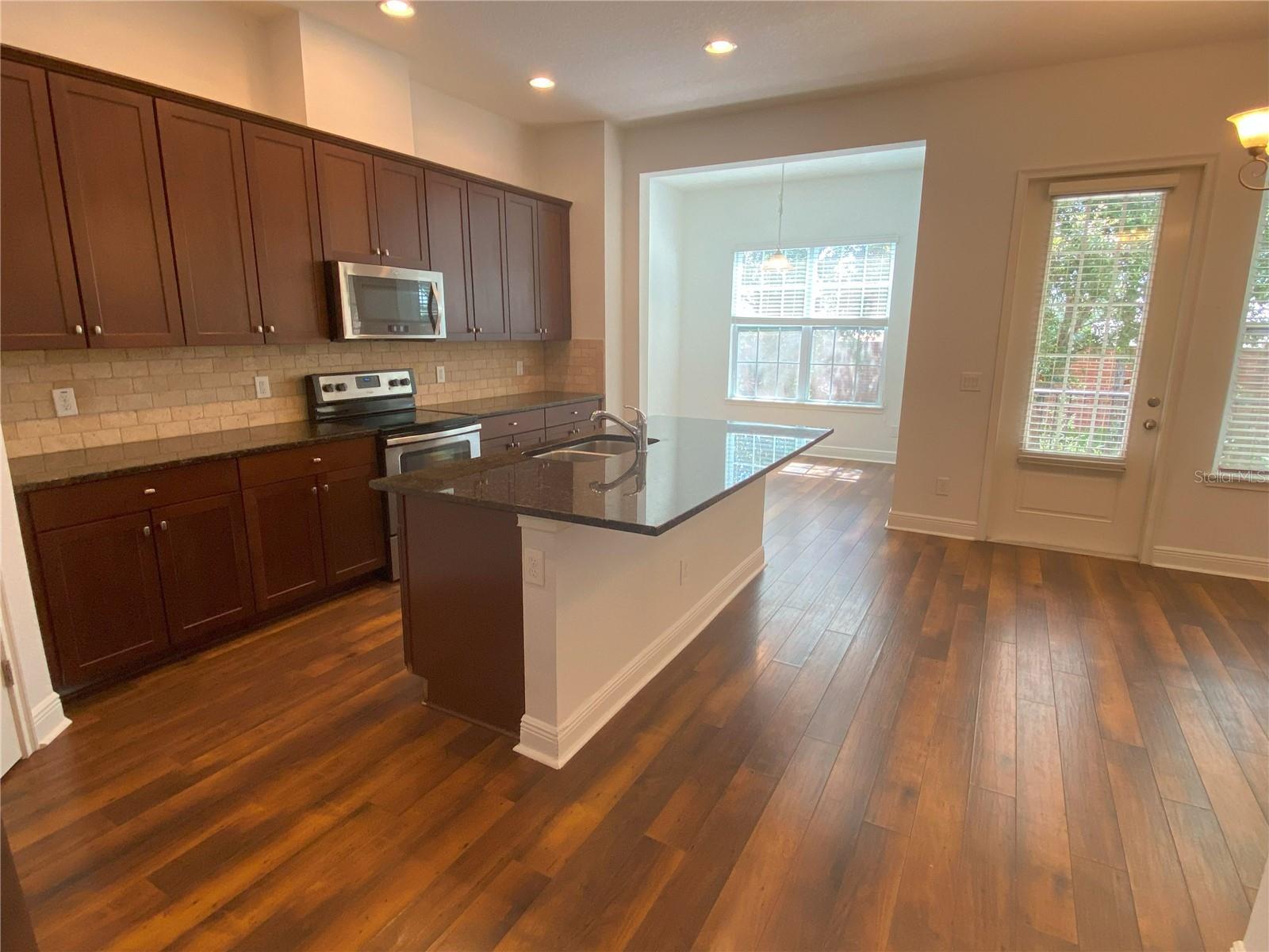 Image 5 of 31 For 1024 Parma Circle