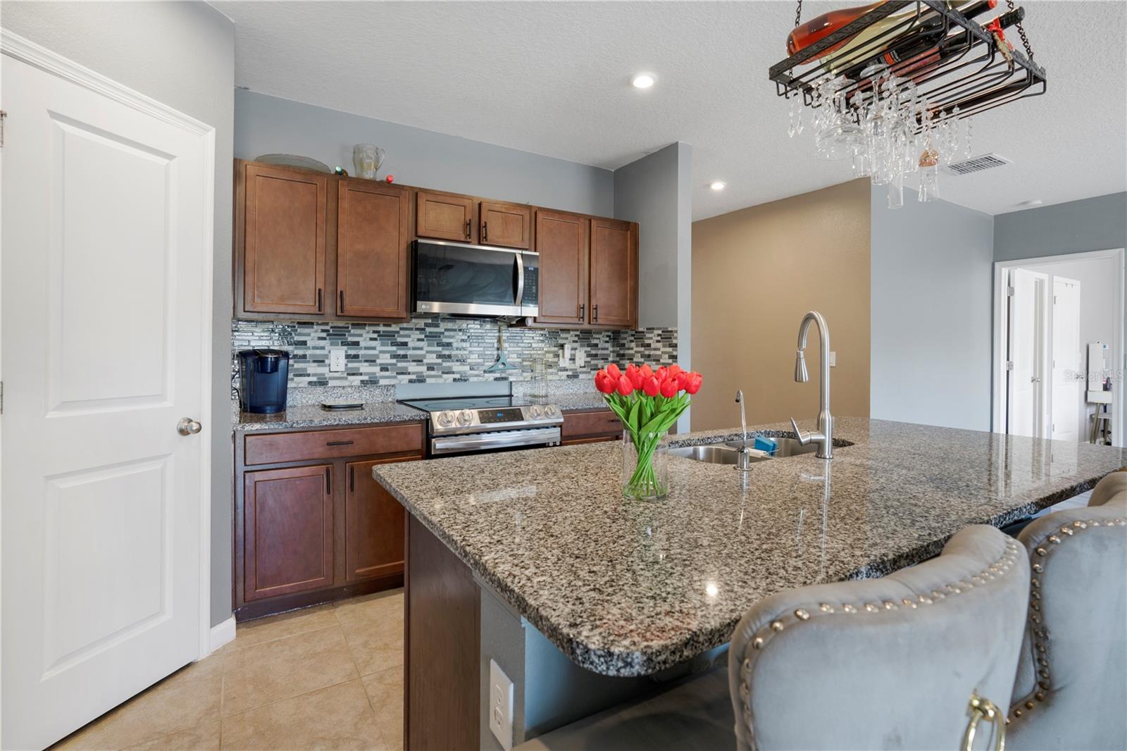 Image 10 of 40 For 217 Fiddlewood Court