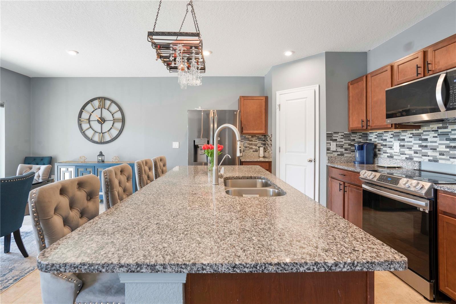 Image 13 of 40 For 217 Fiddlewood Court