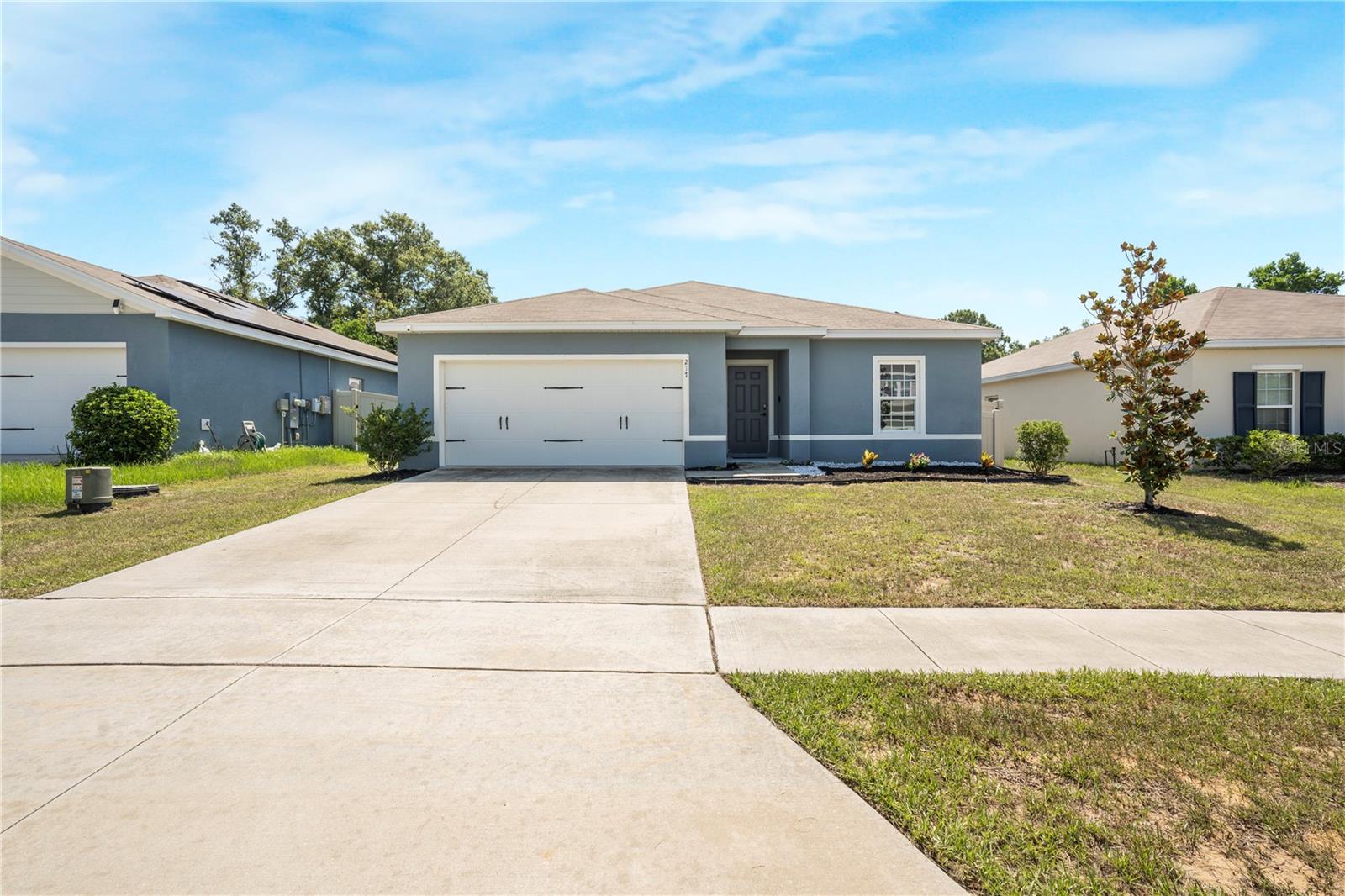 Image 2 of 40 For 217 Fiddlewood Court