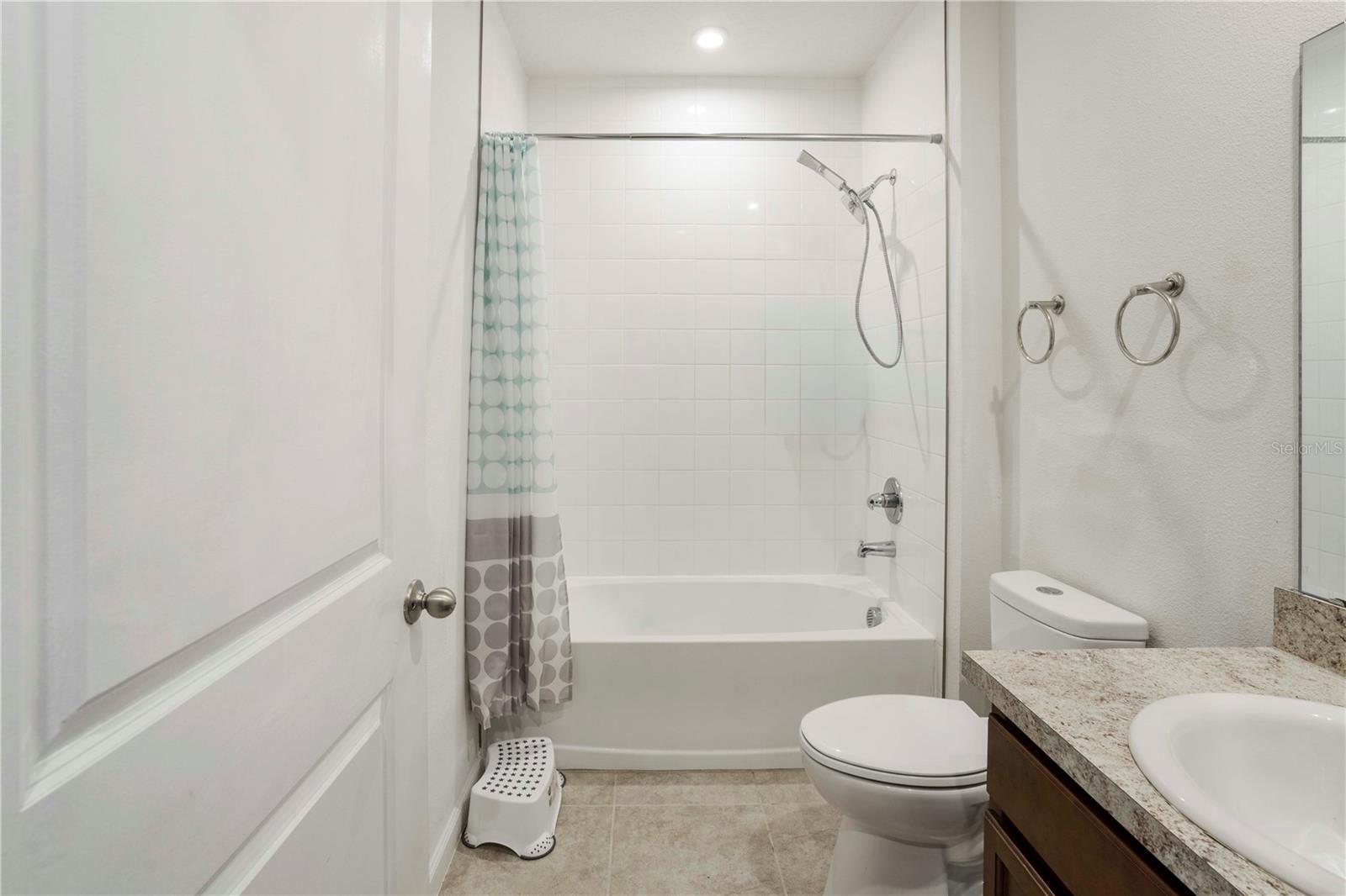 Image 21 of 40 For 217 Fiddlewood Court