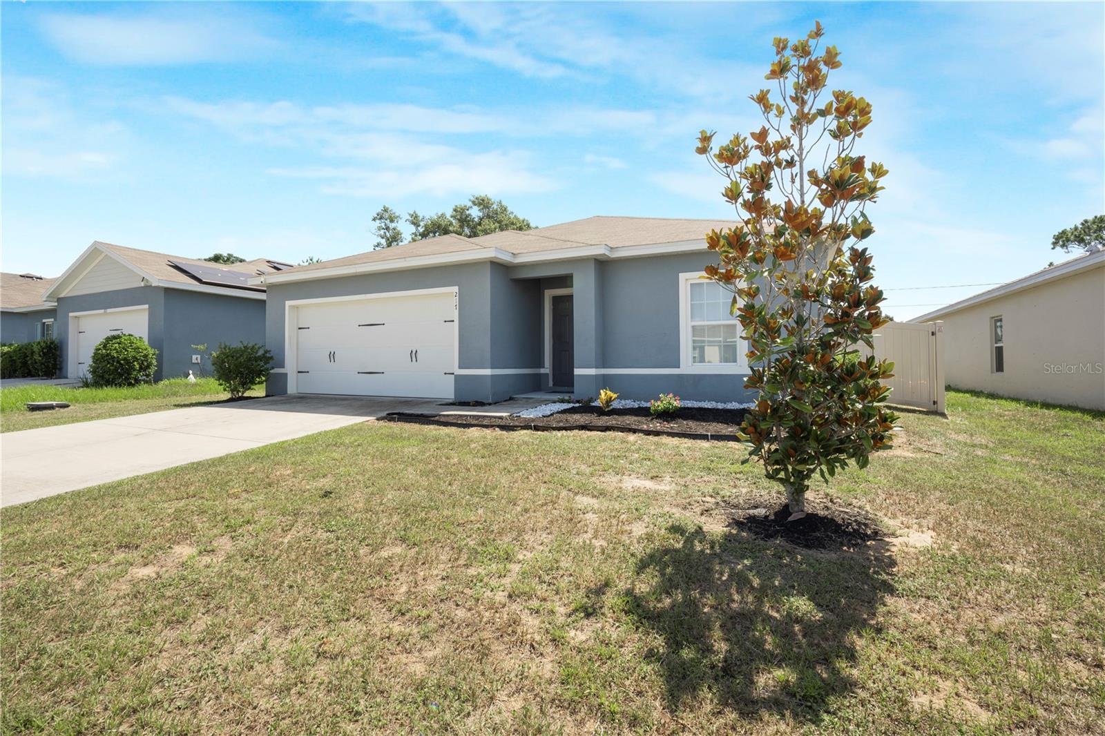 Image 33 of 40 For 217 Fiddlewood Court