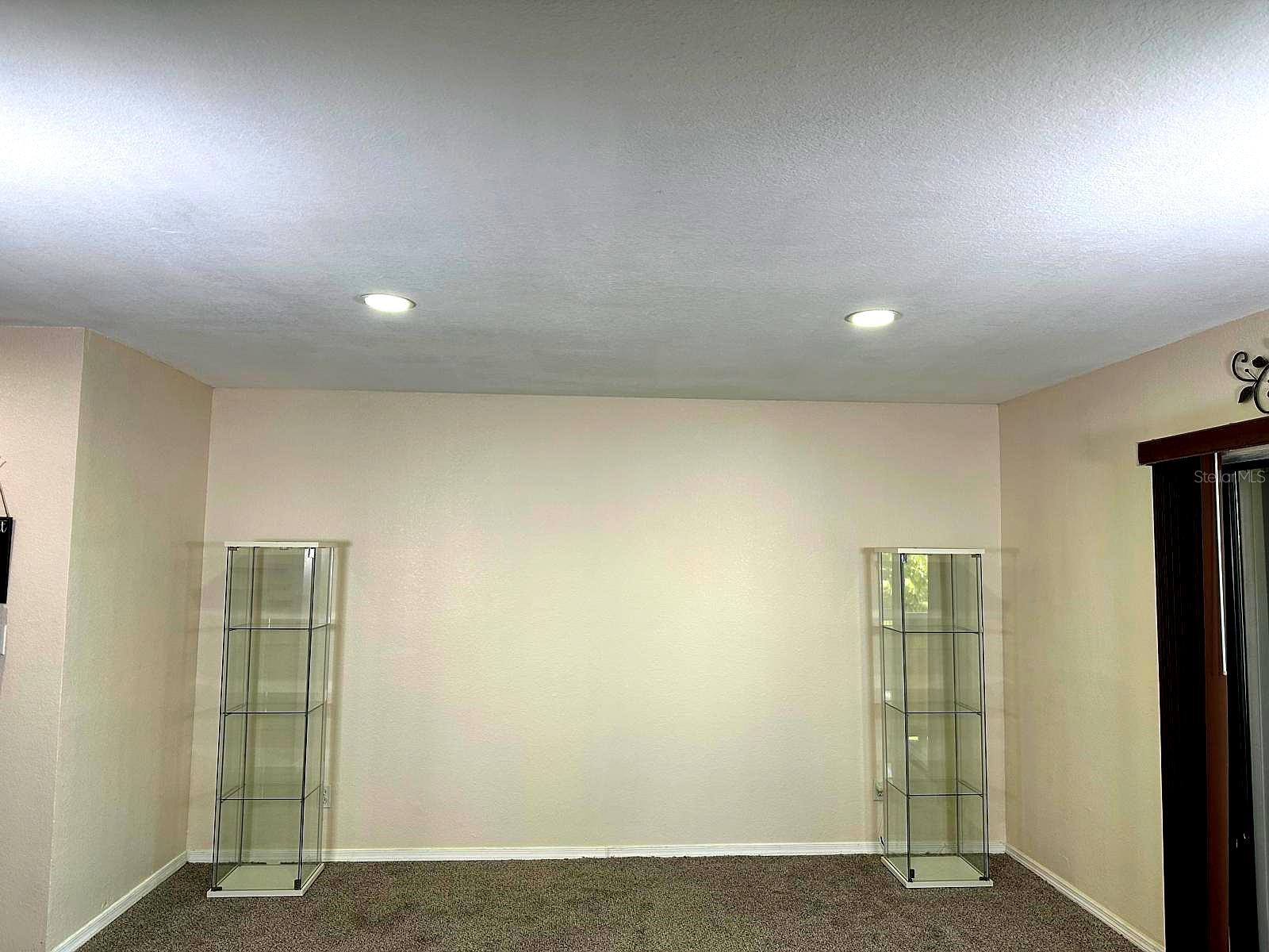 Image 17 of 19 For 113 Springwood Circle 113d