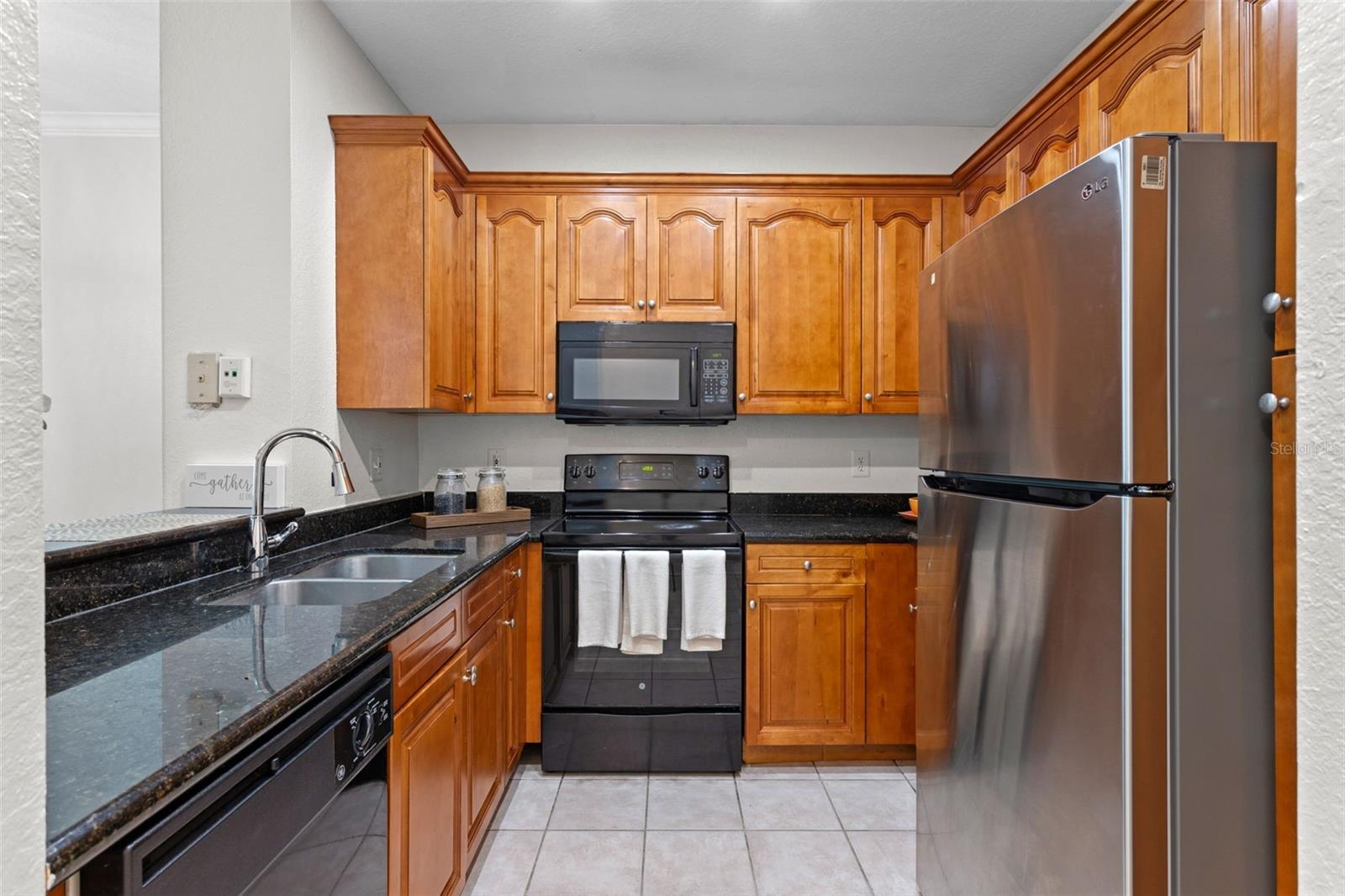 Image 13 of 43 For 2528 Robert Trent Jones Drive 1617