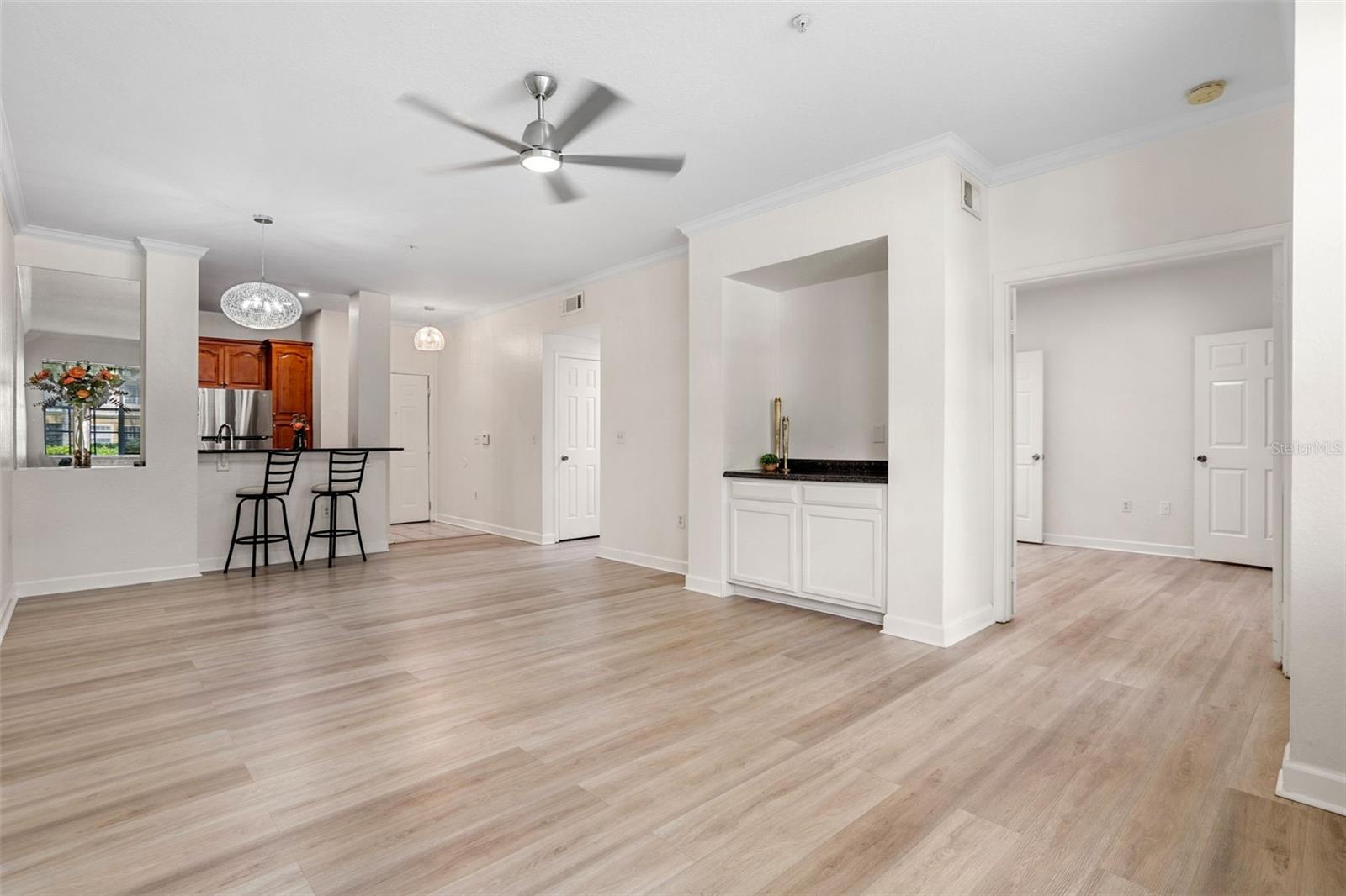 Image 6 of 43 For 2528 Robert Trent Jones Drive 1617