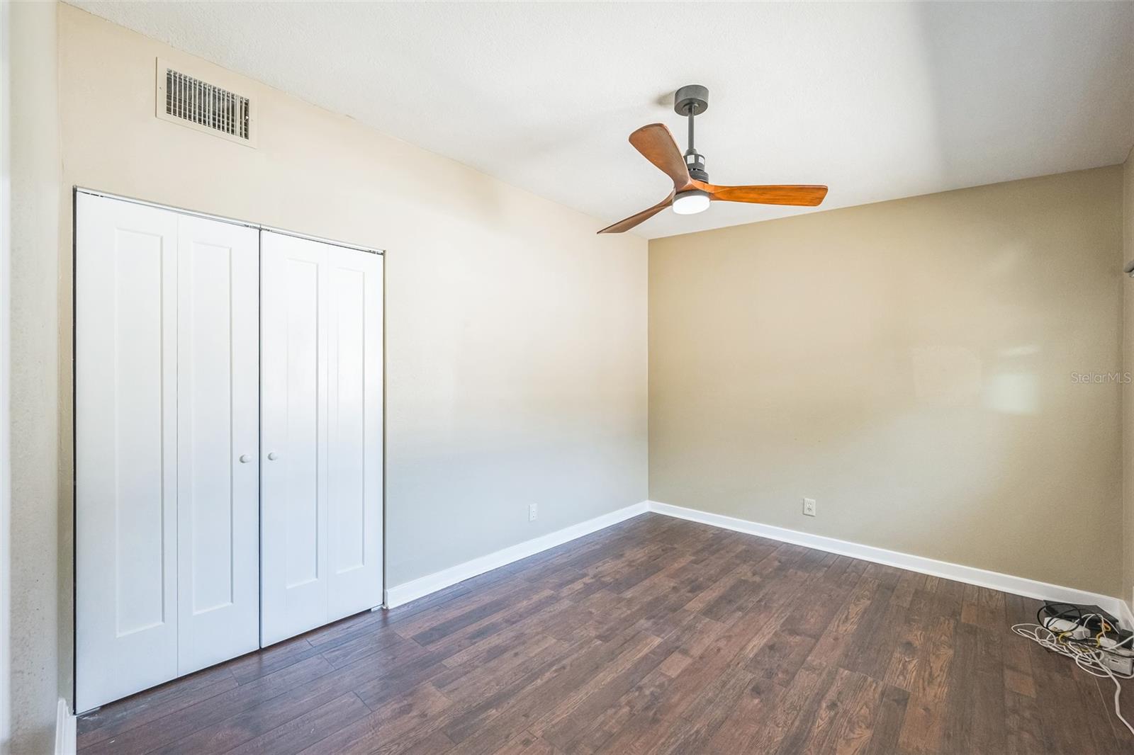 Listing photo id 24 for 4208 Wisconsin Avenue
